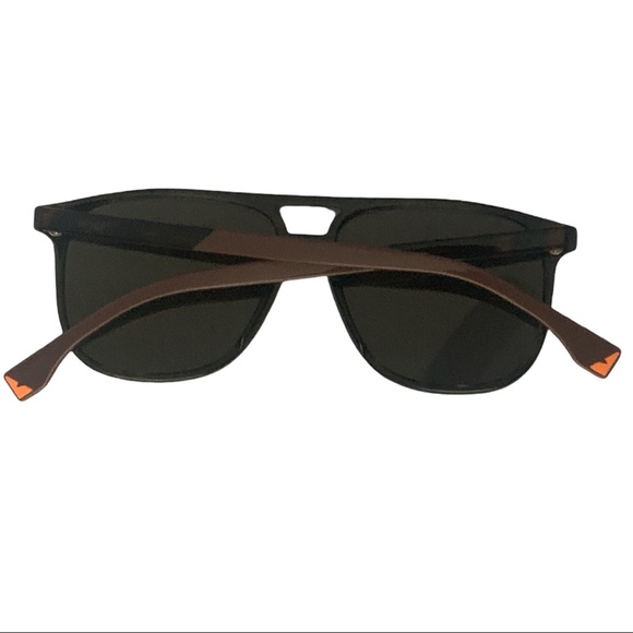 COPY - Fendi Sunglasses - Picture 5 of 6